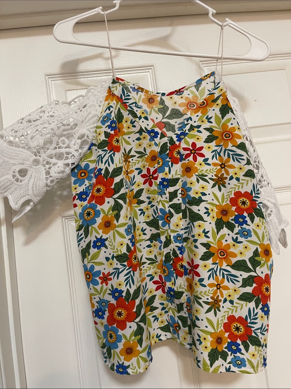 White Floral Lace-Sleeve Tank Top